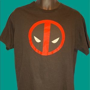 ☄️3/30☄️DEADPOOL GRAPHIC TEE